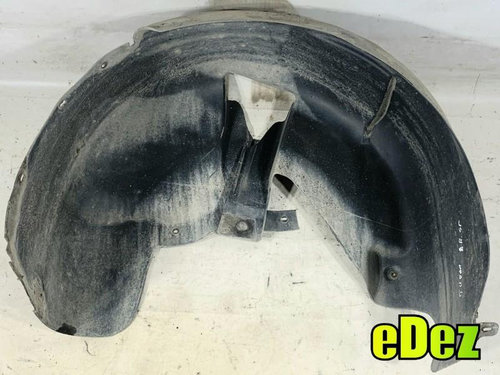 Carenaj roata dreapta spate Volkswagen Touran facelift (2010-2015) [1t3] 1T0810972HJ