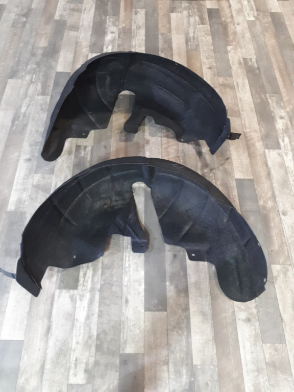 Carenaj roata spate Superb 3T 2.0 TDI combi 2009 2010 OEM 3T5810969