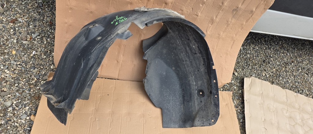 Carenaj roata stanga fata Ford Focus 3 2012 2013 2014 2015