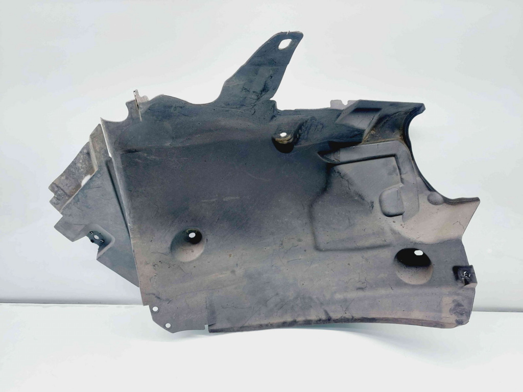 Carenaj roata stanga fata Mercedes Clasa C (W204) [Fabr 2007-2014] A2046983930