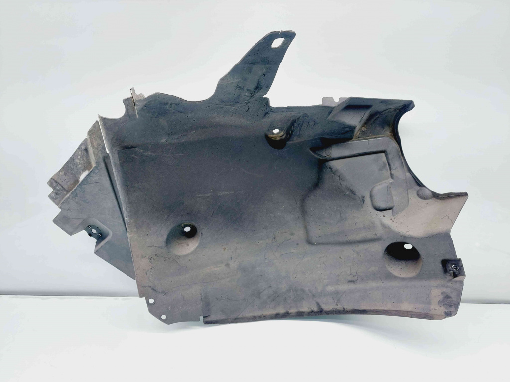 Carenaj roata stanga fata Mercedes Clasa C (W204) [Fabr 2007-2014] A2046983930