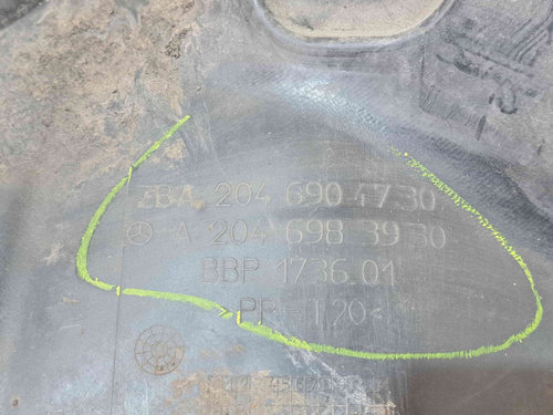 Carenaj roata stanga fata Mercedes Clasa C (W204) [Fabr 2007-2014] A2046983930