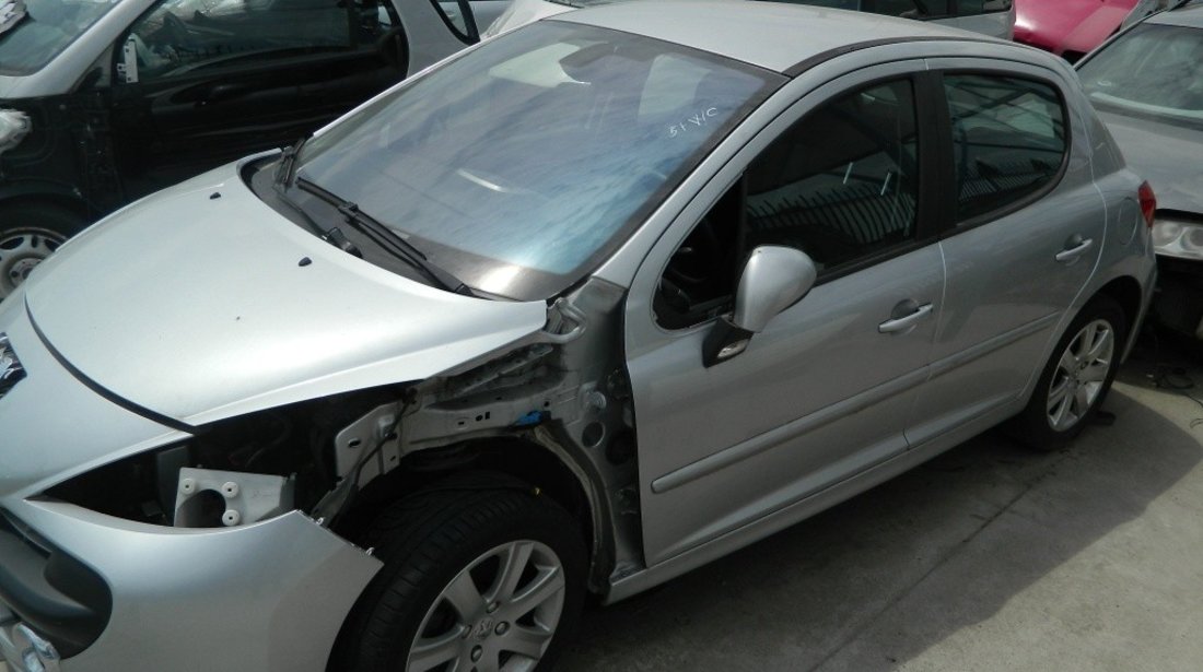 Carenaj roata stanga fata Peugeot 207 Hatchback model 2006