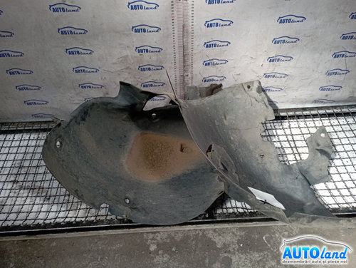 Carenaj Roata Stanga Fata Renault MEGANE II BM0/1 ,CM0/1 2002