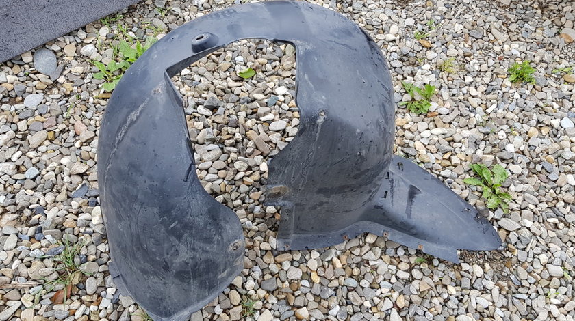 Carenaj roata stanga fata Skoda Superb 2 2009 2010 2011 2012