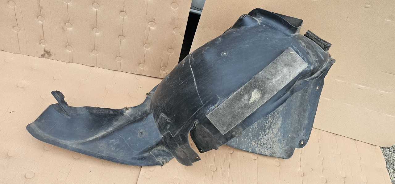 Carenaj roata stanga fata Vw Tiguan 5N 2010 / 2011 2012 / 2013 2014