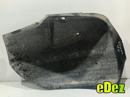 Carenaj roata stanga spate Dacia Duster (2010-2013) 767490015R