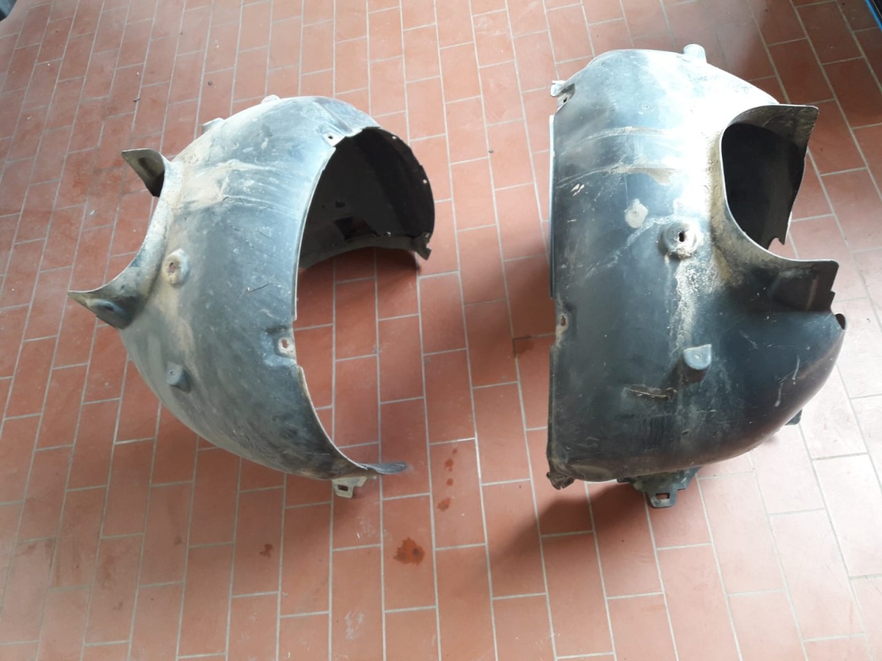 carenaj stanga dreapta skoda octavia 3 cod 5E0809957E an 2013