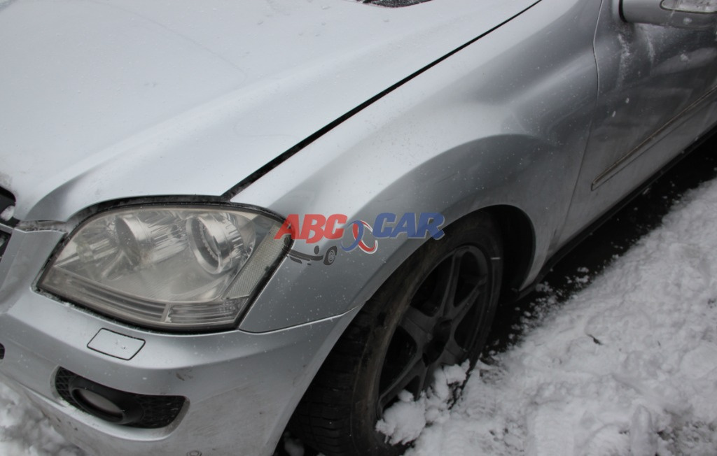 Carenaj stanga fata Mercedes ML 3.0 CDI W164 2006-2009
