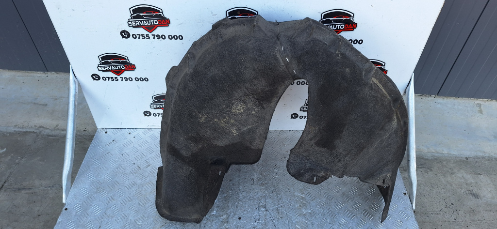 Carenaj stanga spate Audi Q3 (2011-2017) [8U] 2.0 Motorina 2015, 8U0810171A