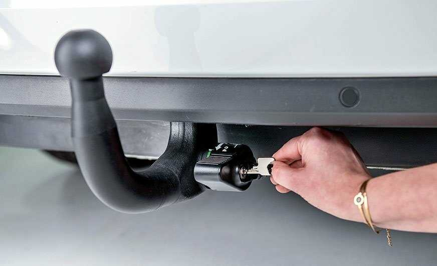 Carlig de remorcare auto Opel Astra K Hatchback 2015-2021 AutoHak