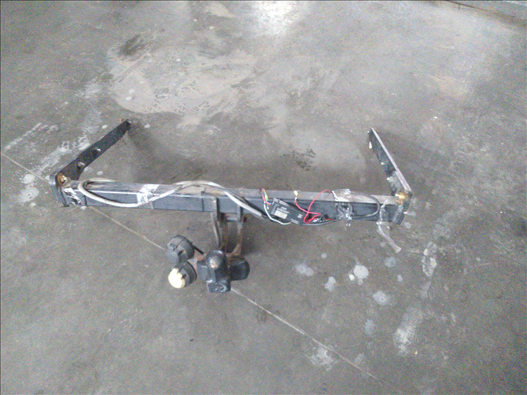 Carlig FORD KUGA an fabr. 2014