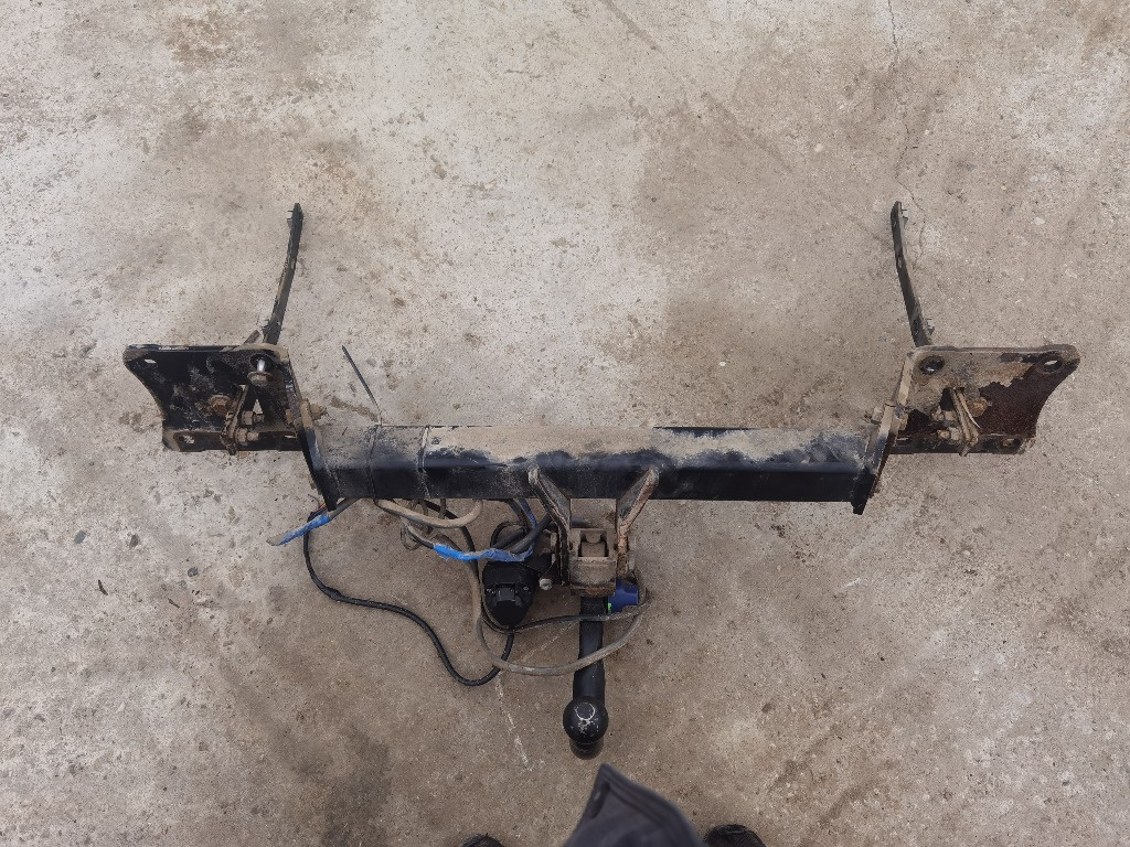 Carlig remorca Mercedes ML w166