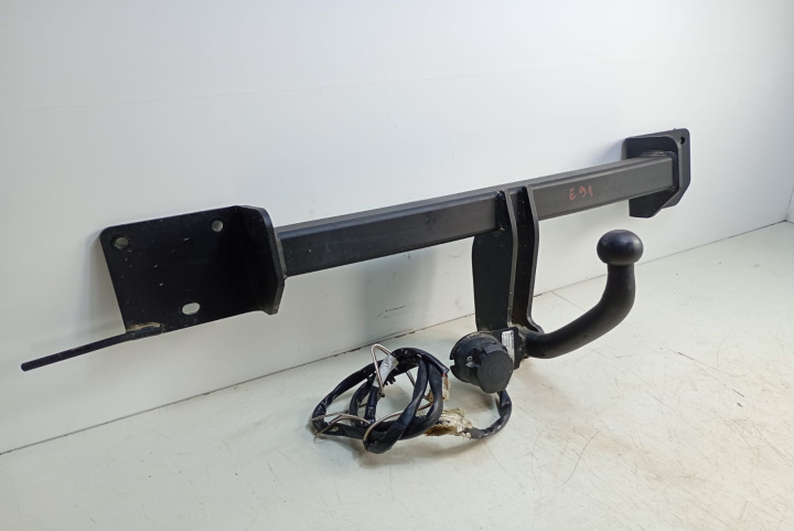 Carlig remorcare 26750423HA BMW Seria 3 E91 [2004 - 2010]