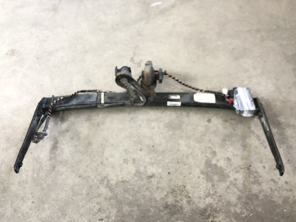 Carlig remorcare Passat B6 combi 2008 (3C0092155)