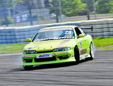 Carola Mecan si Nissan S14