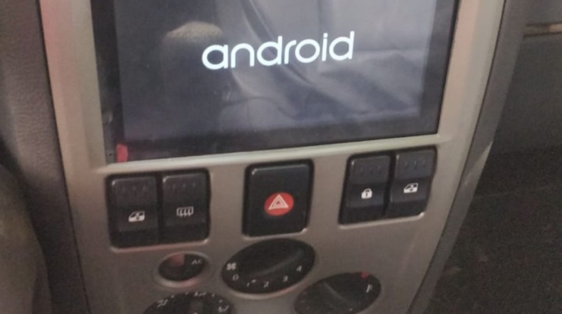 CARPAD NAVIGATIE ANDROID 7.1.2 DEDICATA DACIA LOGAN PH1 NAVD-E902D ECRAN 7" GPS CARKIT 3G WIFI WAZE