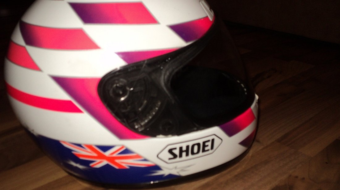 Casca moto de viteza shoei x-8 ,marimea M-L ,replica wayne gardner