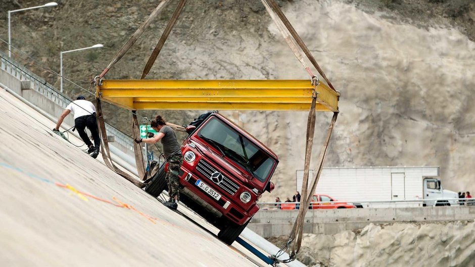 Cascadorie Mercedes G-Class