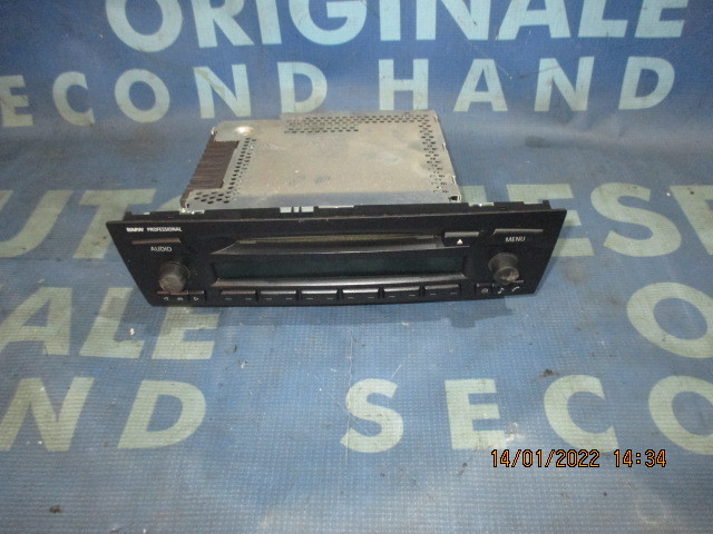 Casetofon BMW E90 2006;  6975013 (display defect)