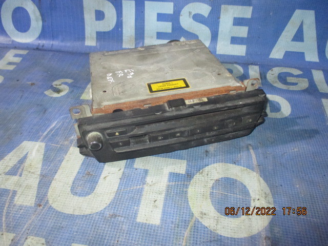 Casetofon BMW E90 2008; 9200447 (defect)