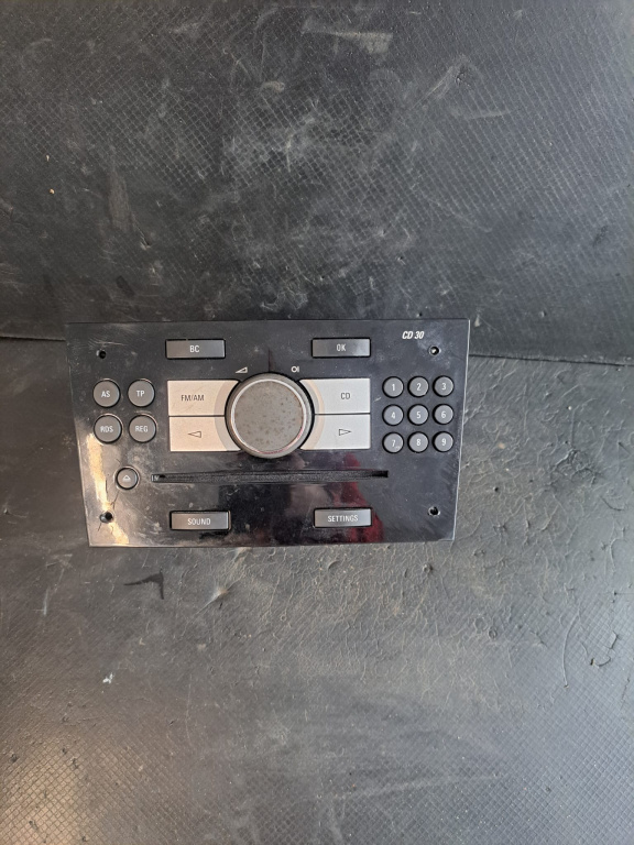 Casetofon Cd Player Radio Opel ZAFIRA B 2005 > 0000 - COD 13263052