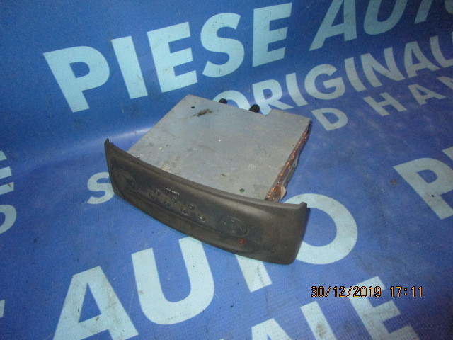 Casetofon Renault Scenic; 7700434425