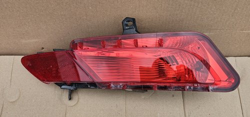 Catadioptru dreapta bara spate Volvo Xc60 2013 2014 2015 2016