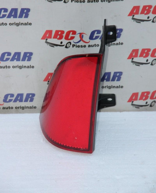 Catadioptru stanga sus caroserie Mercedes Vito 2003-> W639 A6398201864