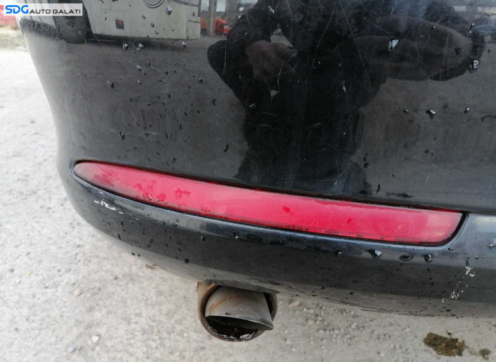 Catadioptru Stop Lampa Tripla Reflectorizant Ochi Pisica Stanga de pe Bara Spoiler Spate Skoda Octavia 2 Facelift Break Combi 2008 - 2013
