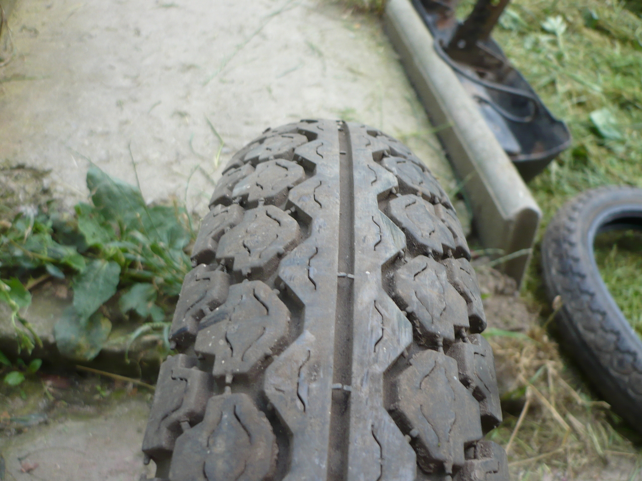 Cauciuc,Cauciucuri Pirelli  90 80 16 M/C ca Nou
