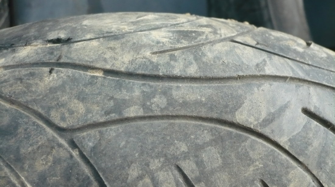 Cauciuc Fata Dunlop si Pirelli 120 70 14