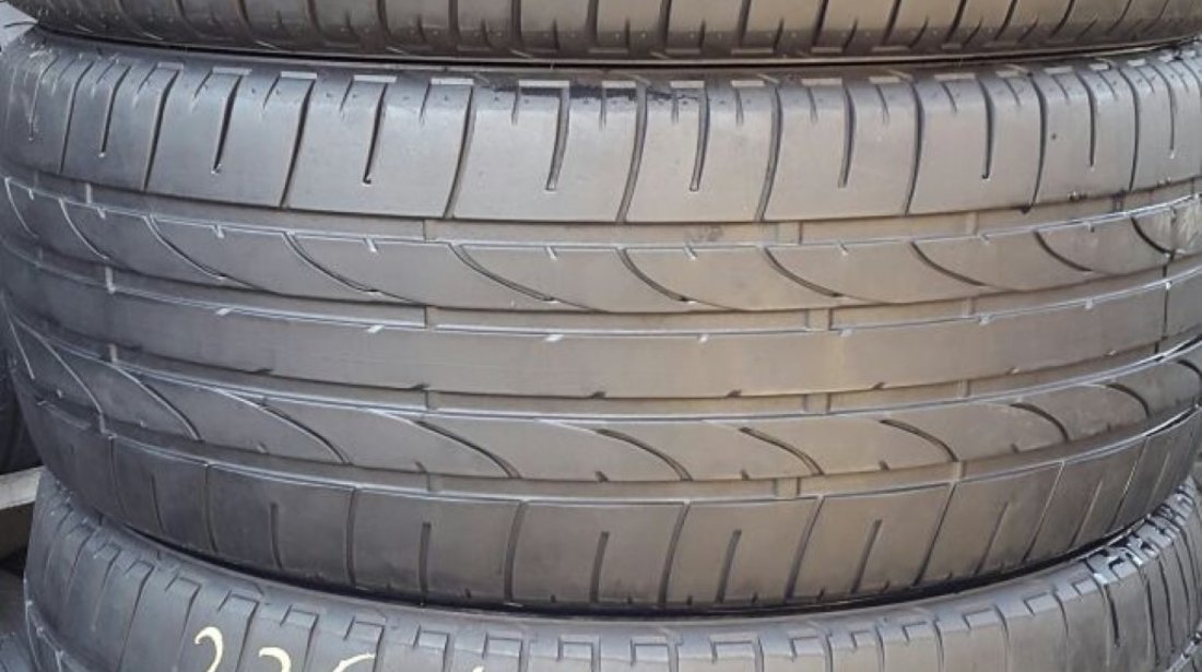 Cauciucuri Bridgestone 235 45 R19 second hand