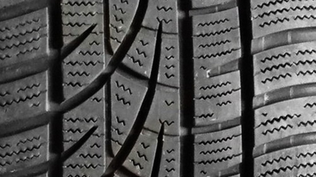 Cauciucuri iarna 215/70/16 Hankook