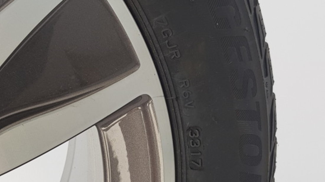 Cauciucuri Iarna Bridgestone 225/55/R17 DOT 3317