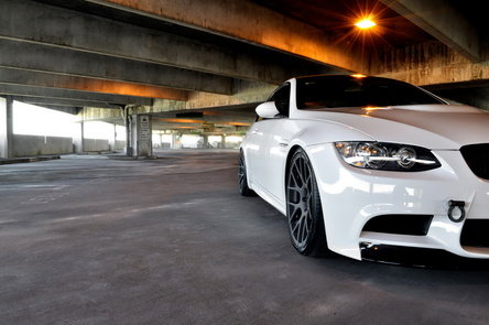 Cavalerul alb: BMW M3 by AVUS Performance