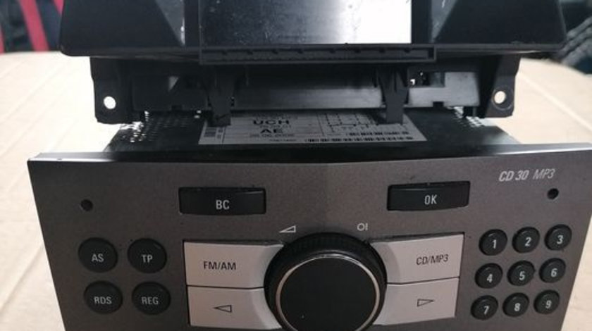 CD 30 mp3 ecran afișaj bord radio Zafira B dezmembrez VLD720