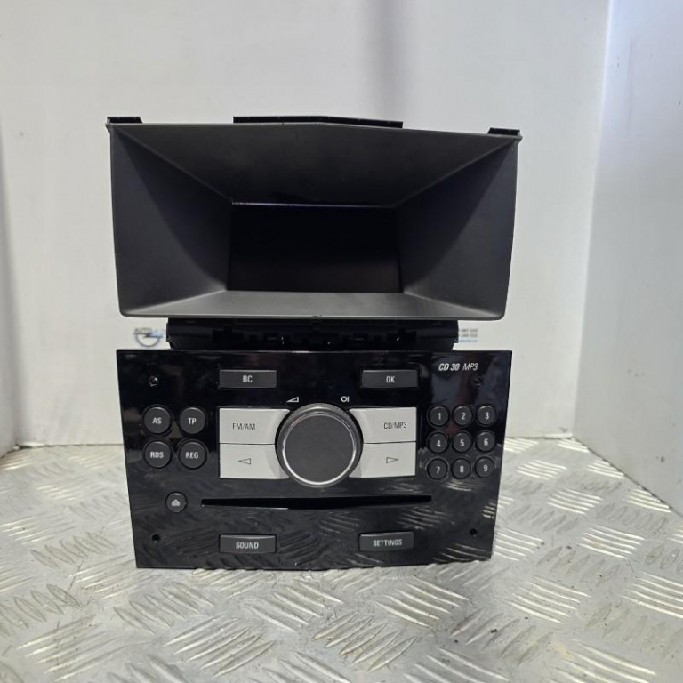 CD 30 MP3 piano black Opel Astra H Twintop 2004-2007 13255555