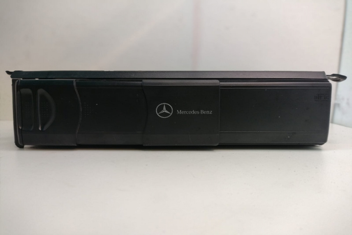 CD Changer Unitate CD A2038209089 Mercedes-Benz C-Class W203/S203/CL203 [facelift] [2004 - 2007]