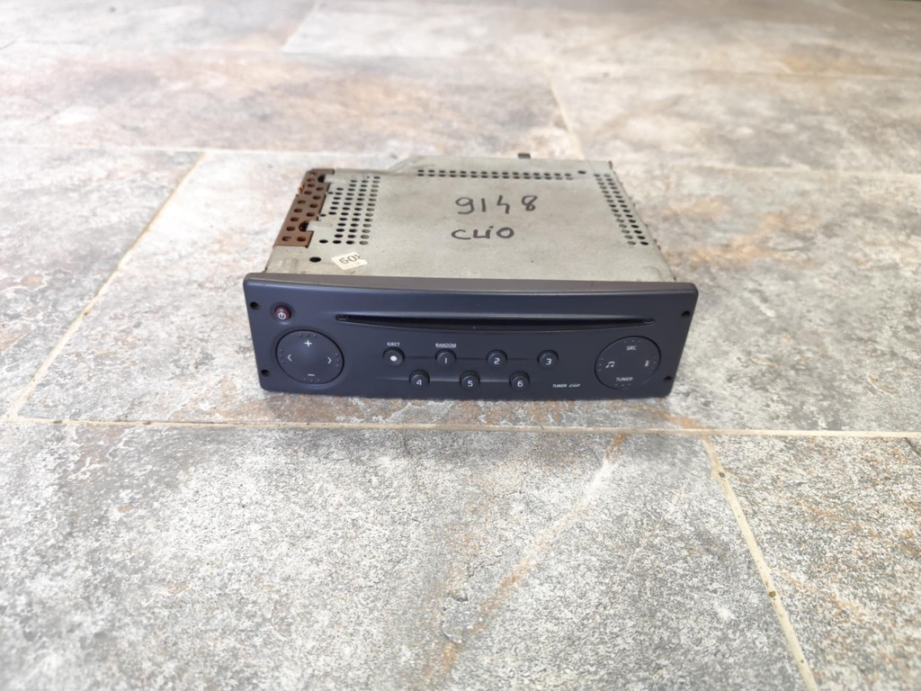 CD Player 8200029541-F cu COD Renault Clio an fab. 2000 - 2009