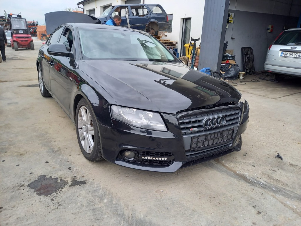 CD player Audi A4 B8 2009 berlina 2.0 td