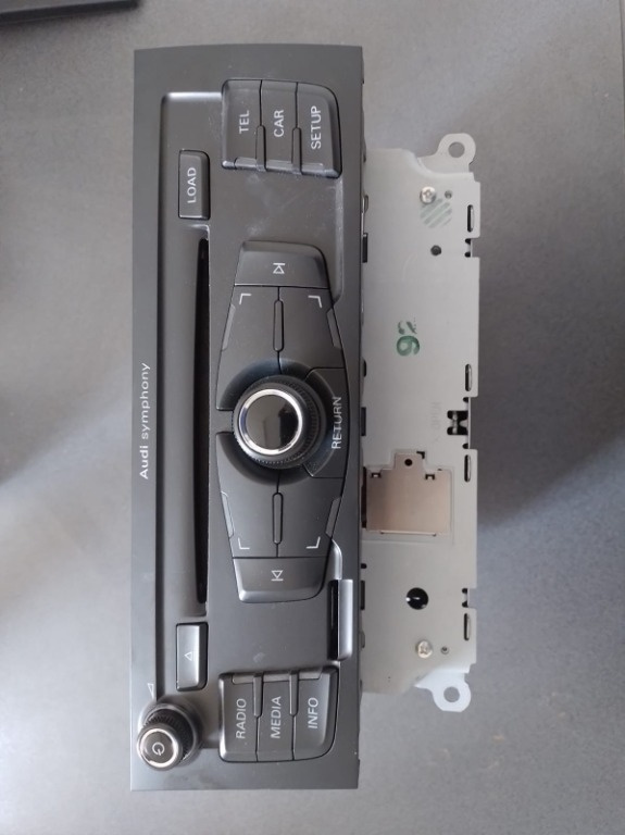 CD-player Audi A5 A4 an fabricatie 2010 cod piesa 8T1035195H