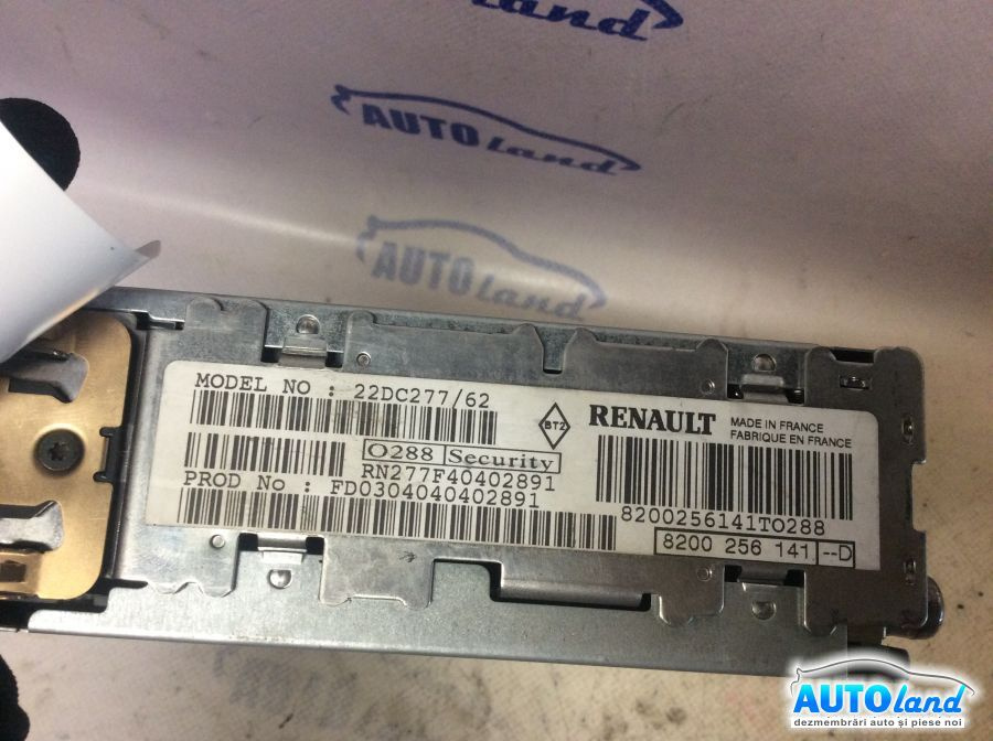 Cd Player Auto 8200256141 Renault MEGANE II BM0/1 ,CM0/1 2002