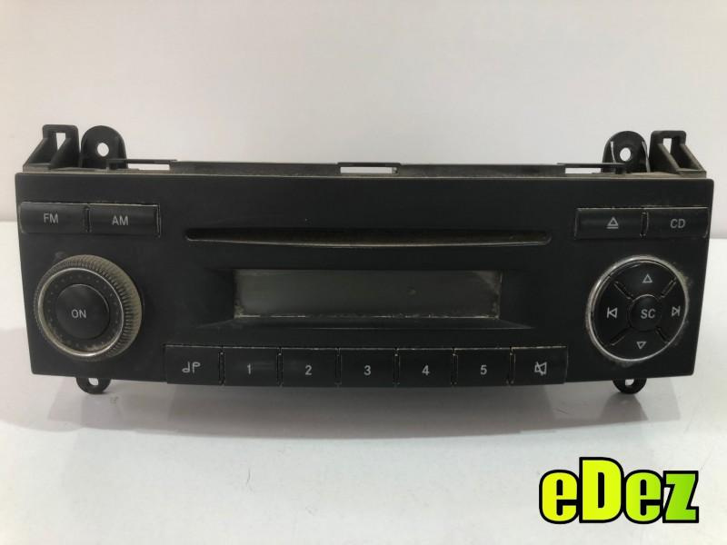 Cd player auto Mercedes Sprinter 2 (2006->) [906] a9068200886