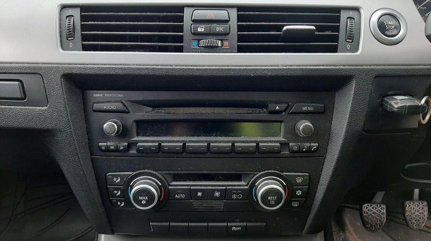 CD player BMW E90 2008 Sedan 318 D