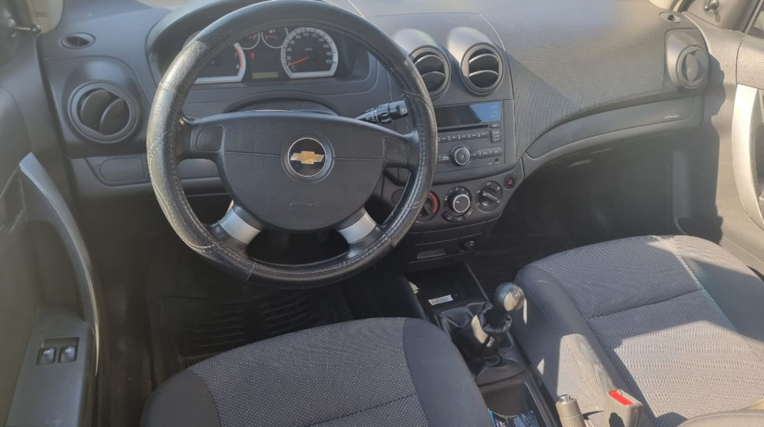 CD player Chevrolet Aveo 2010 facelift 1.2 benzina