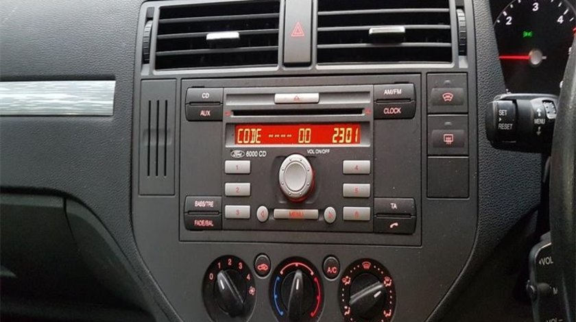 CD player Ford C-Max 2007 suv 1.8