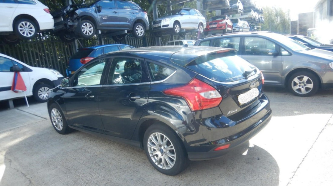 CD player Ford Focus 3 2011 Hatchback 1.6i