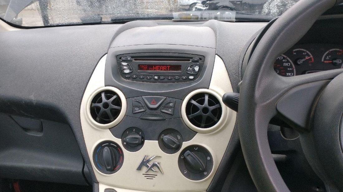 CD player Ford Ka 2009 Hatchback 1.2 MPI