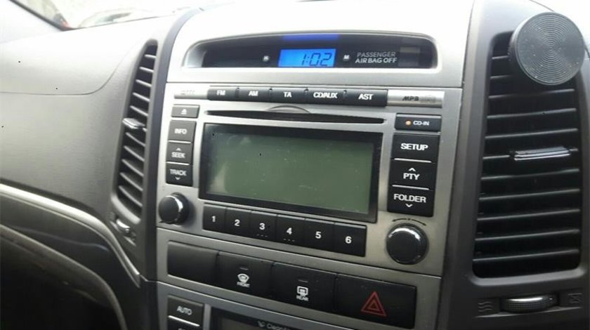 CD player Hyundai Santa Fe 2011 suv 2.2